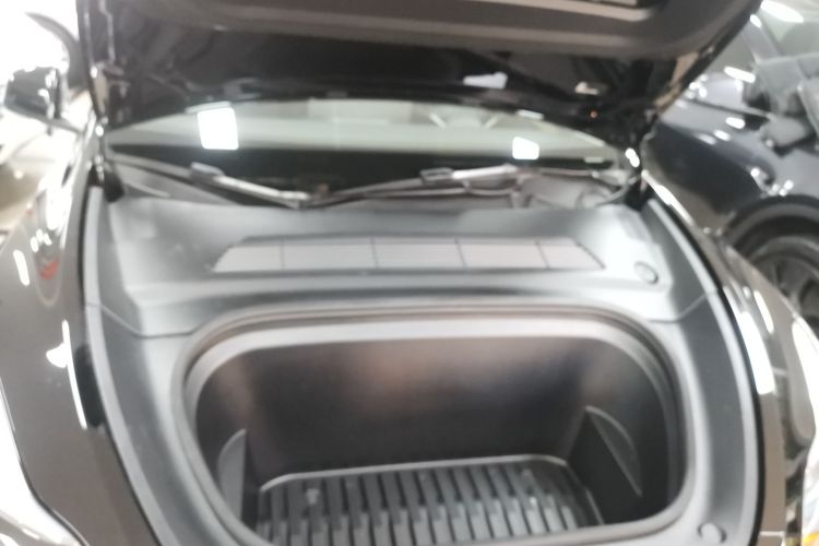 特斯拉 Model Y 2022款 改款 后轮驱动版机舱底盘24