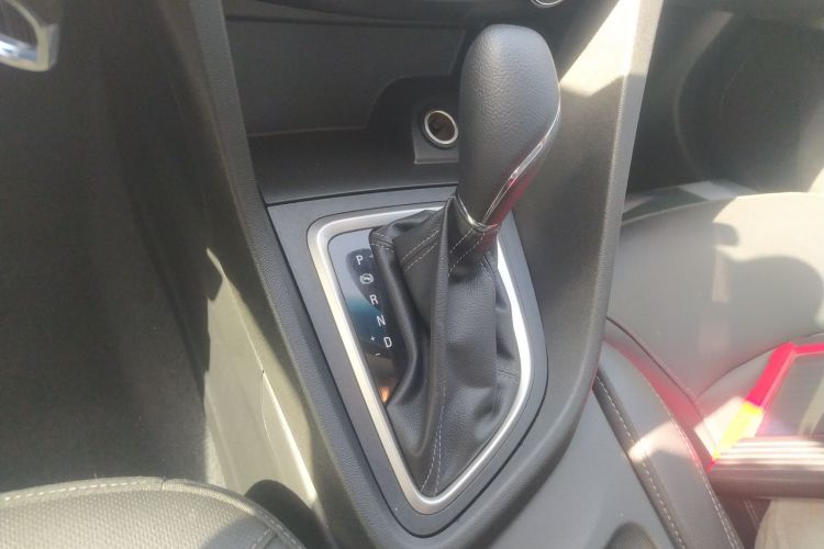 别克 英朗 2021款 改款 1.3T 自动轻混动精英型局部细节18