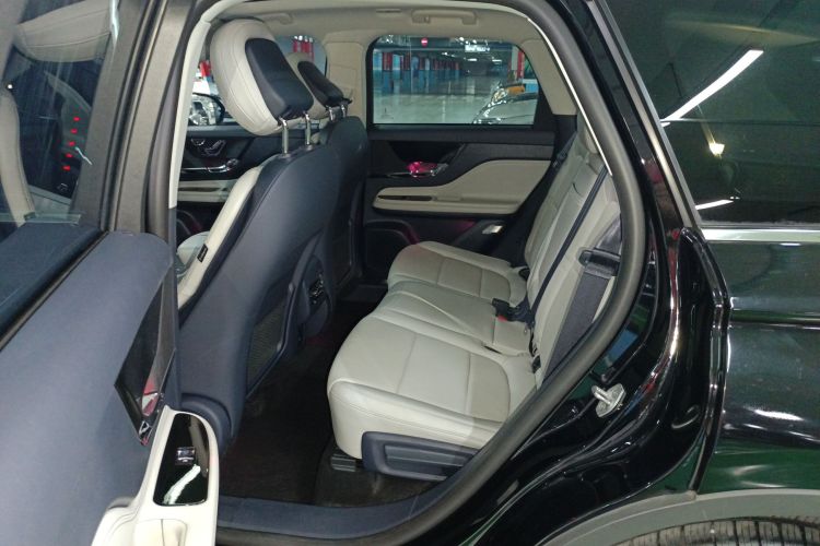 林肯 冒险家 2023款 2.0T 两驱尊雅版中控内饰21