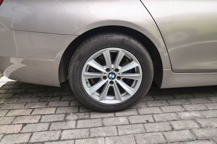 宝马5系 2017款 520Li 典雅型车身外观6008