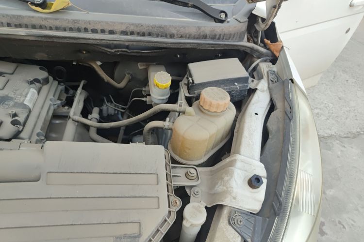 五菱汽车 五菱荣光V 2016款 1.5L标准型局部细节9007