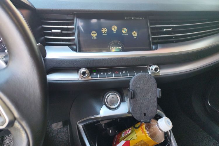 哈弗H6 2017款 蓝标 2.0T 自动两驱风尚型局部细节16