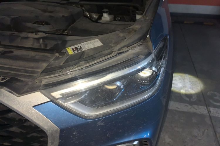 上汽大通MAXUS D90 2017款 2.0T 自动四驱 天狼星局部细节9007