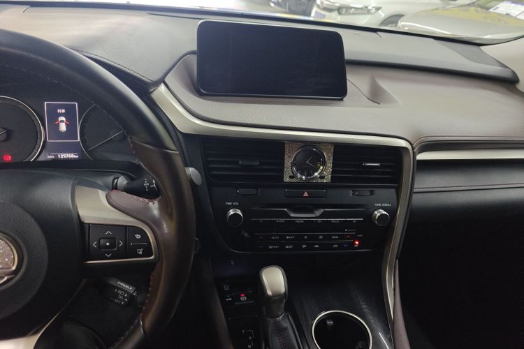 雷克萨斯RX 2016款 300 四驱典雅版 国V中控内饰16