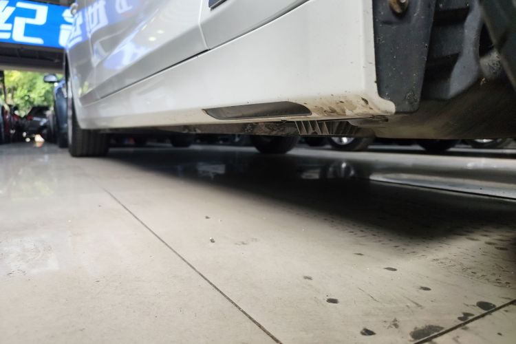 宝马5系 2020款 530Li 领先型 豪华套装局部细节9001