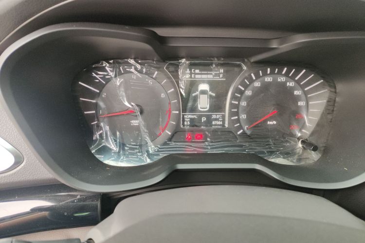 广汽传祺 传祺GS4 2015款 200T G-DCT精英版中控内饰15