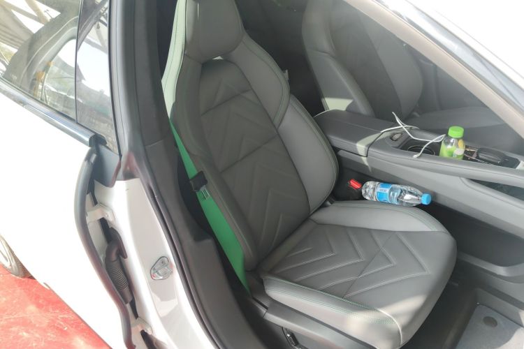 极氪001 2021款 超长续航单电机 WE版局部细节41