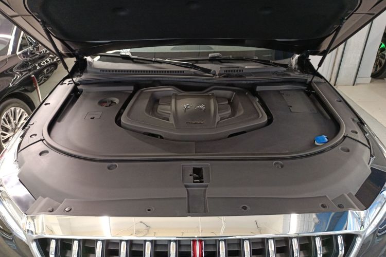 红旗HS7 2022款 2.0T DCT两驱智联旗畅版 五座机舱底盘24