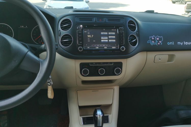 大众 途观 2015款 1.8TSI 自动两驱风尚版中控内饰16