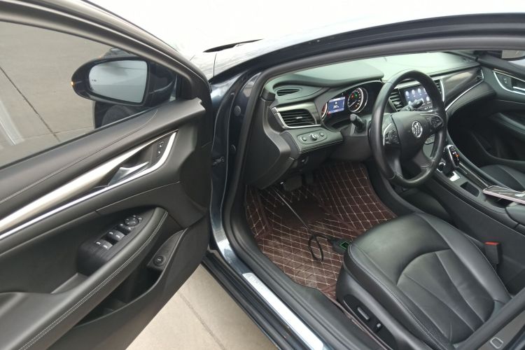 别克 君越 2020款 652T 豪华型中控内饰20