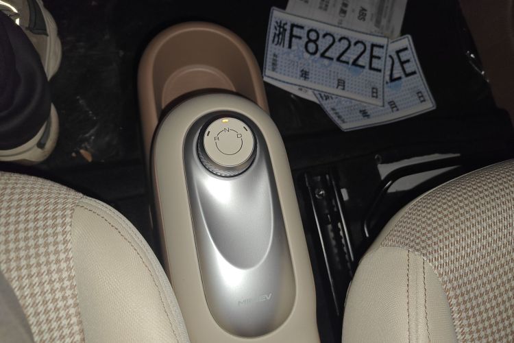 五菱汽车 宏光MINIEV 2025款 四门版 进阶款中控内饰18