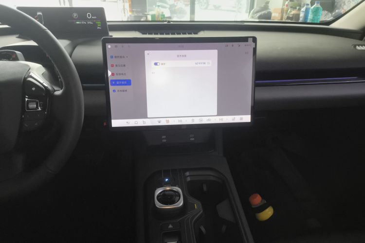 丰田bZ5 2025款 550 PRO智行版中控内饰16