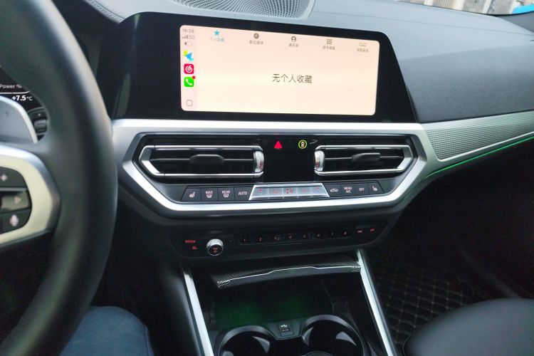 宝马4系 2022款 425i Gran Coupe M运动曜夜套装中控内饰16