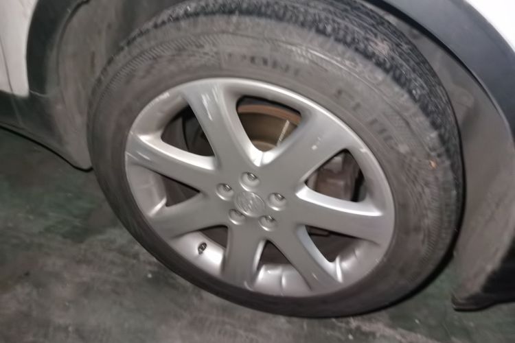 别克 昂科拉 2015款 1.4T 自动两驱都市精英型车身外观10