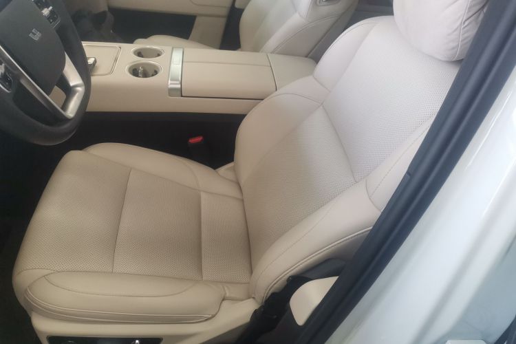 理想汽车 理想L7 2023款 Max中控内饰19