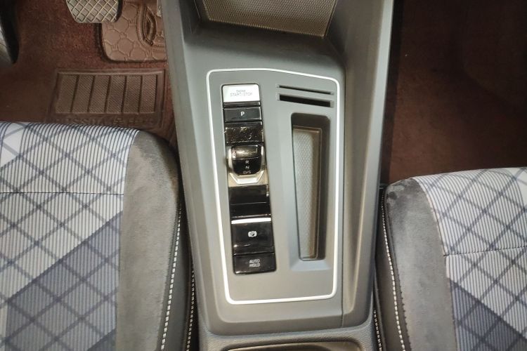 大众 高尔夫 2021款 280TSI DSG Pro局部细节18