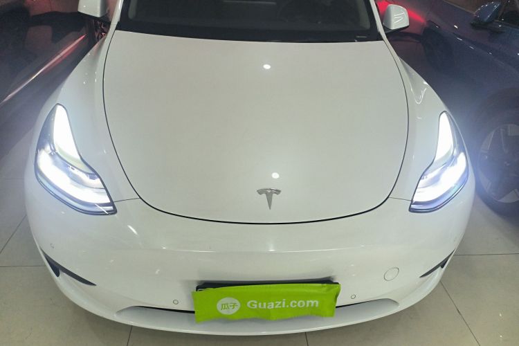 特斯拉 Model Y 2022款 改款 后轮驱动版车身外观2