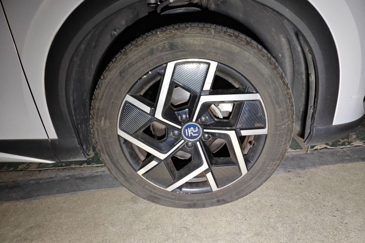 比亚迪 元PLUS 2022款 510KM 旗舰型车身外观6007