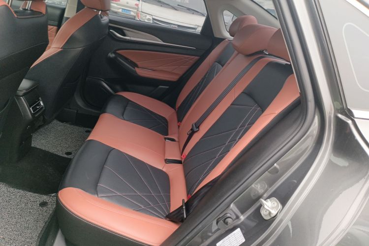 长安 逸动 2024款 PLUS 蓝鲸NE 1.4T GDI DCT高能版中控内饰7004