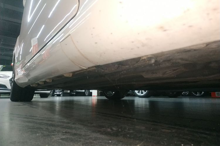 奔驰E级(进口) 2014款 E 200 轿跑版局部细节9001