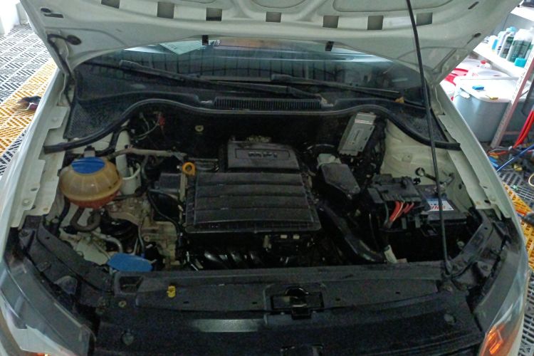 大众 Polo 2016款 1.4L 手动风尚型局部细节24