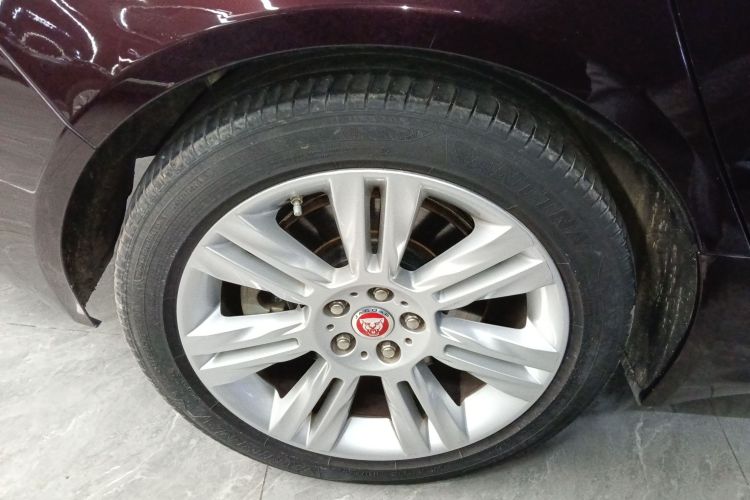 捷豹XFL 2018款 XFL 2.0T 250PS 豪华版车身外观6008