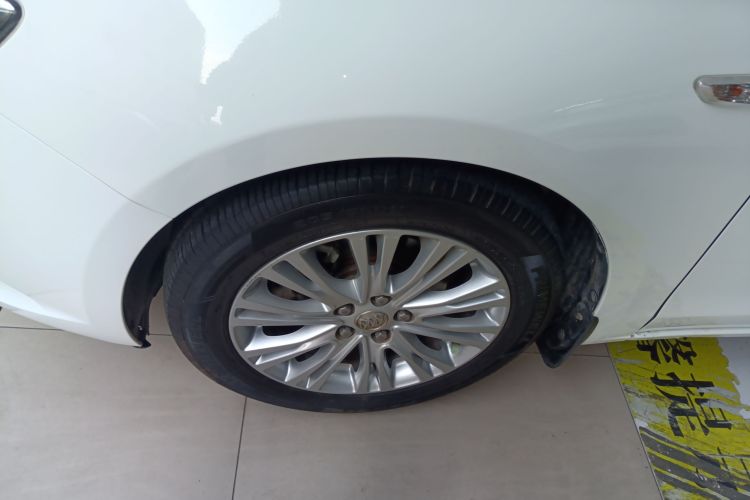 别克 英朗 2016款 15N 自动精英型车身外观6001