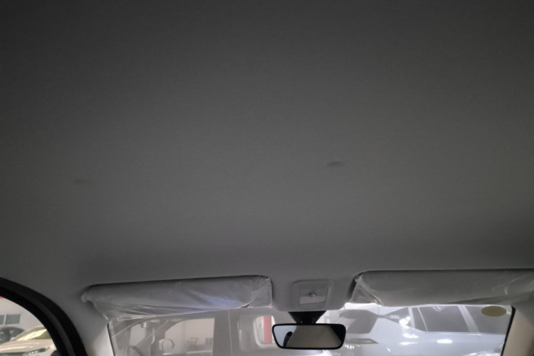 五菱汽车 宏光MINIEV 2025款 四门版 进阶款中控内饰22