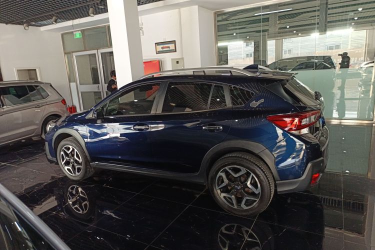 斯巴鲁XV 2020款 2.0i 全驱豪华版EyeSight车身外观4