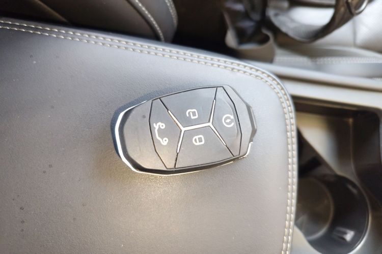 领克03 2022款 2.0TD DCT劲Pro中控内饰11