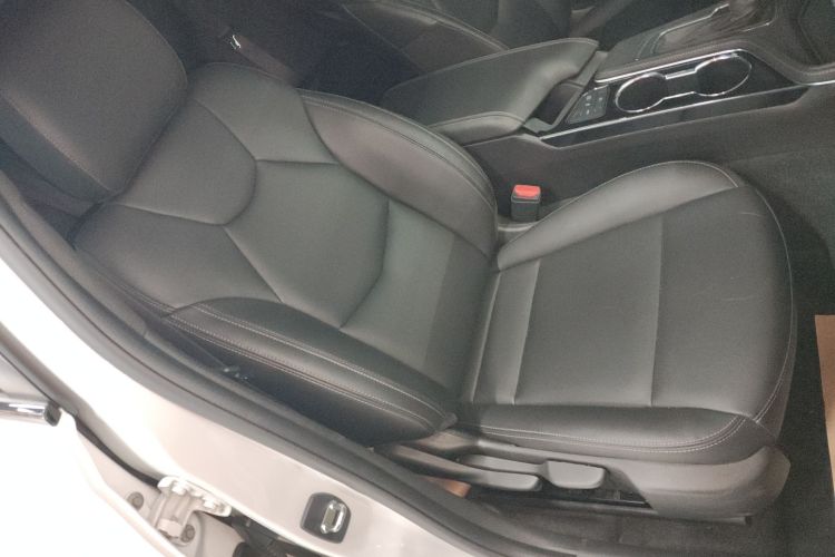 凯迪拉克CT4 2020款 28T 时尚型局部细节41