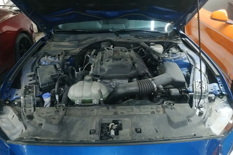 福特 Mustang 2021款 2.3T EcoBoost机舱底盘24