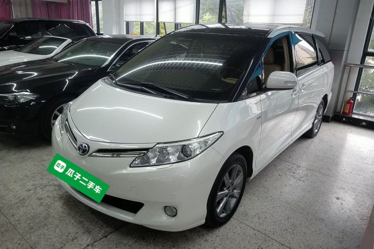 丰田 普瑞维亚  2.4L 7人座豪华版车身外观1