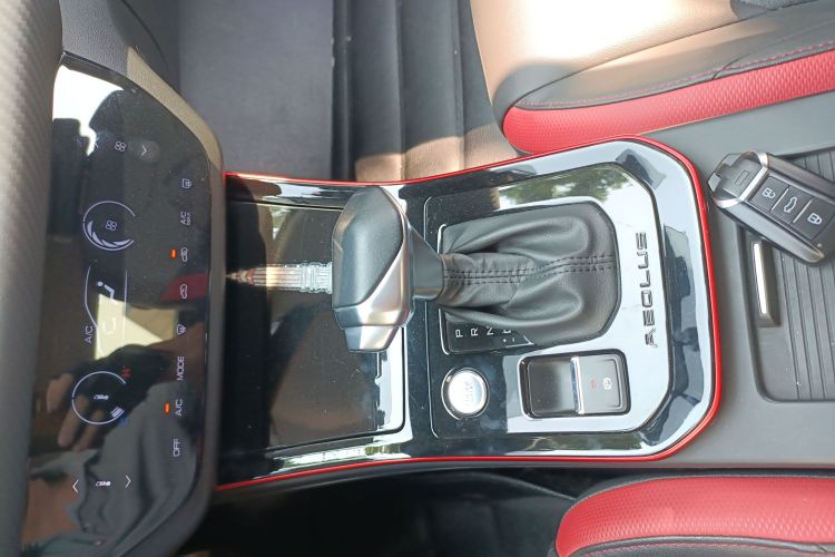 东风风神 奕炫 2021款 230T 自动荣耀版中控内饰18