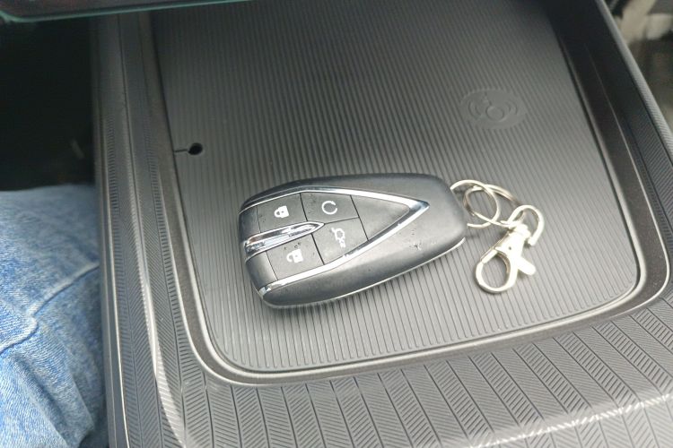 长安 逸动 2025款 蓝鲸 1.5T 500Bar尊贵型中控内饰7001