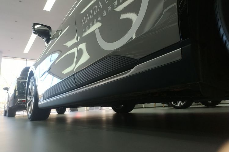 马自达EZ-6 2024款 增程200智尊版局部细节9002