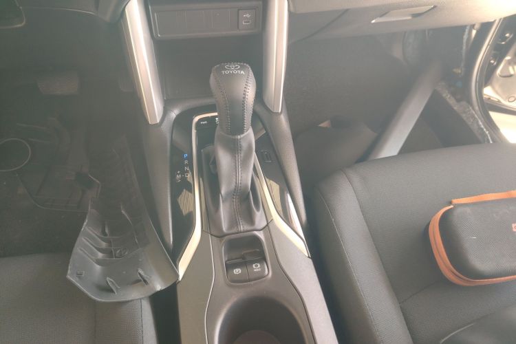 丰田 卡罗拉锐放 2023款 2.0L 先锋版局部细节18