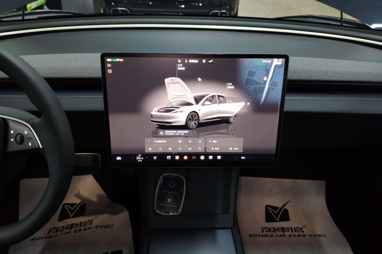特斯拉 Model 3 2023款 后轮驱动版中控内饰16