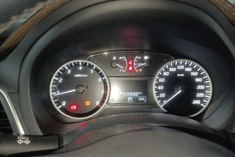 日产 轩逸 2022款 经典 1.6XL CVT豪华版中控内饰14