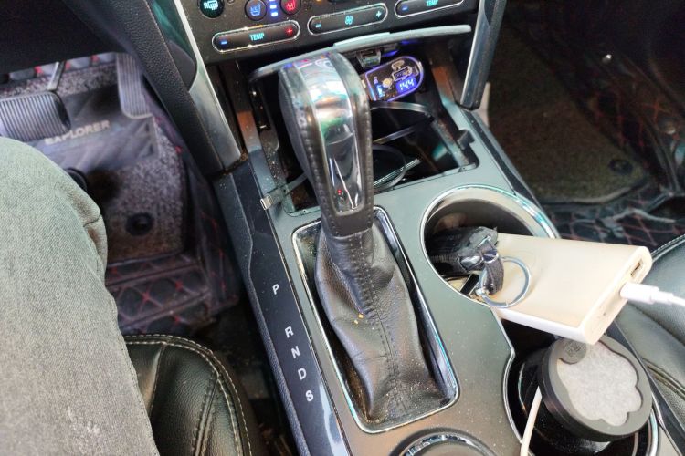 福特 探险者(进口) 2017款 2.3T 精英版中控内饰18