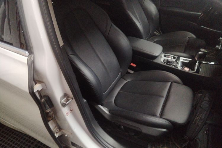 宝马1系 2017款 118i 运动型局部细节41