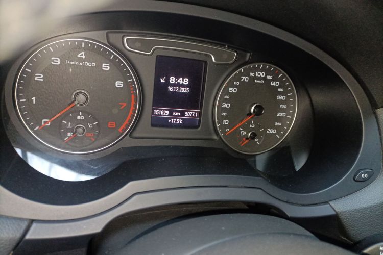 奥迪Q3 2013款 35 TFSI quattro 豪华型中控内饰15