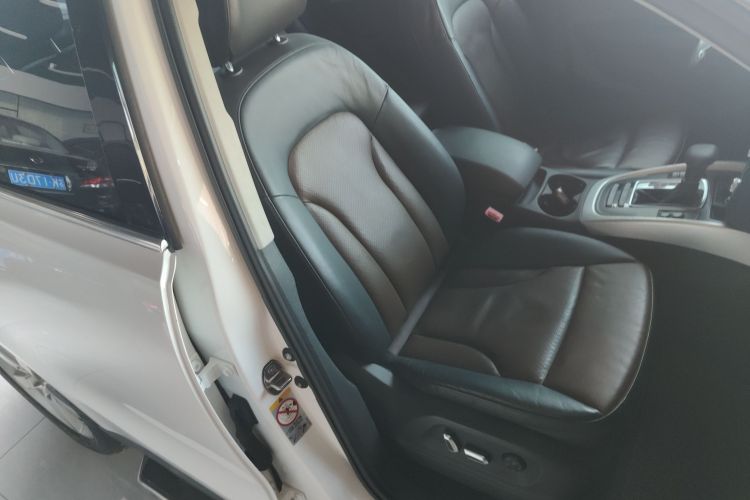 奥迪Q5 2016款 40 TFSI 技术型局部细节41