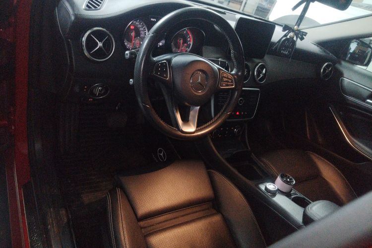 奔驰GLA 2016款 GLA 200 时尚型中控内饰7002