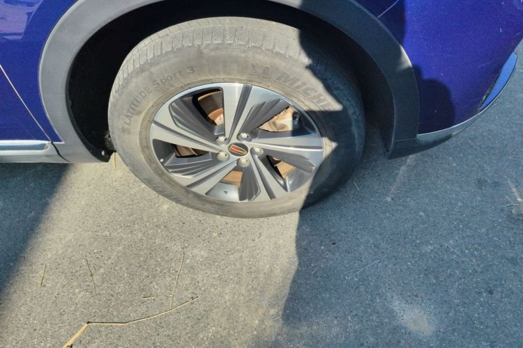 红旗HS5 2019款 2.0T 智联旗享版车身外观6007