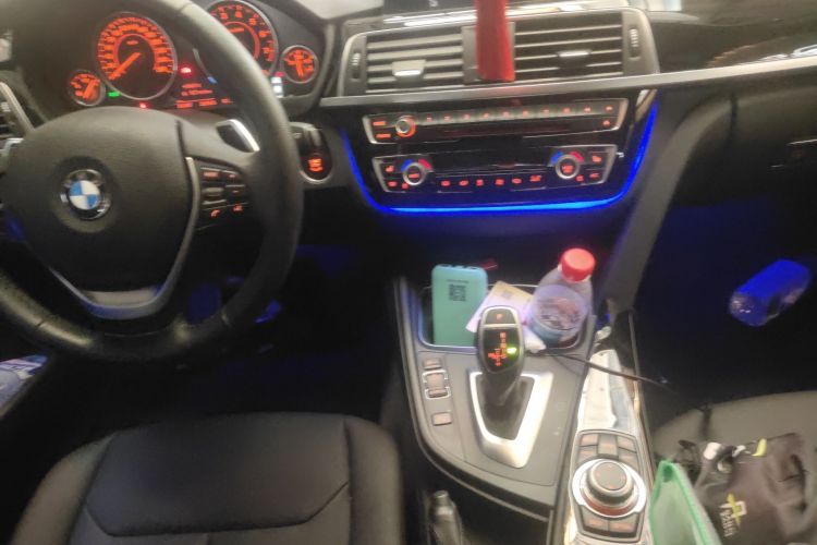 宝马3系 2017款 320Li M运动型局部细节18