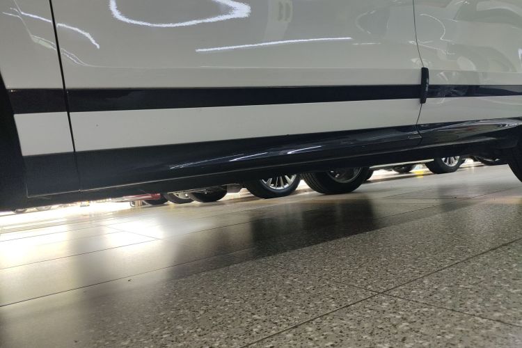 路虎 揽胜极光 2023款 极光L 200PS 精英版局部细节9002