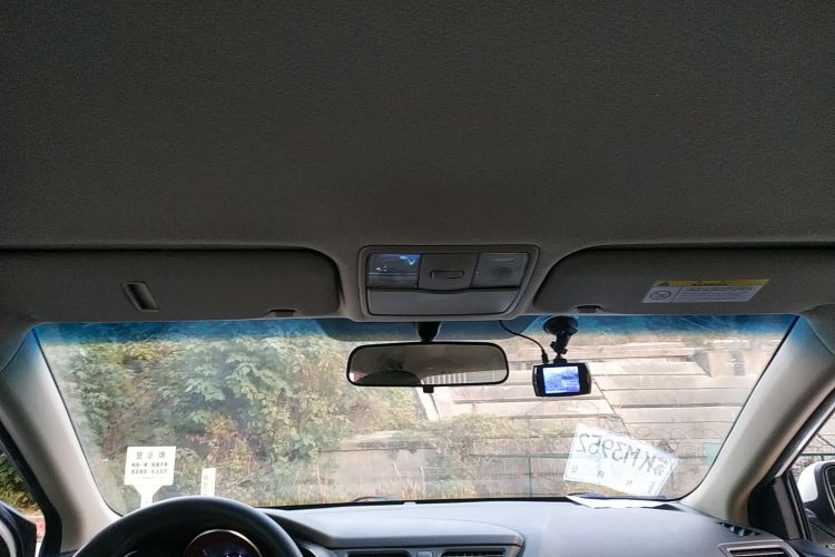 起亚K2 2015款 三厢 1.4L AT GLS局部细节22