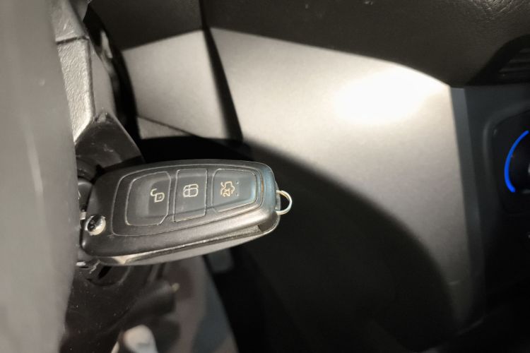 福特 翼虎 2017款 EcoBoost 180 两驱精翼型中控内饰11