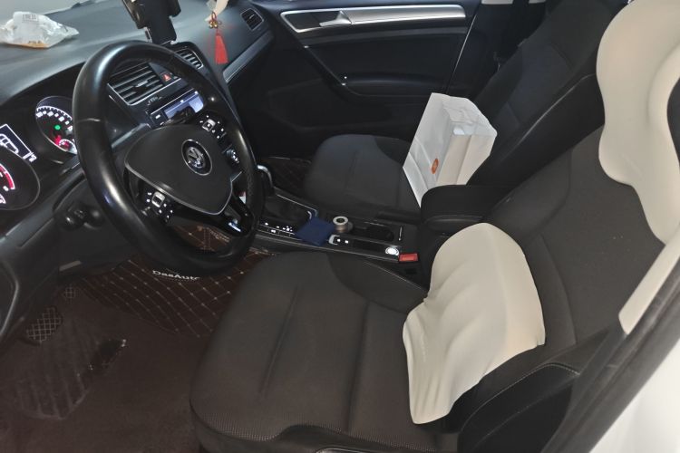 大众 高尔夫 2018款 230TSI 自动舒适型中控内饰19